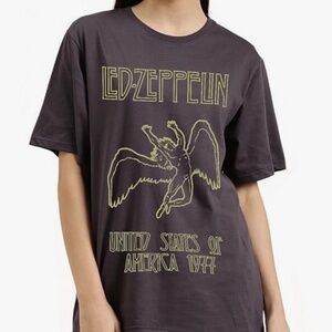 Led Zeppelin Adult T-shirt "Concert" Vintage Unisex XS